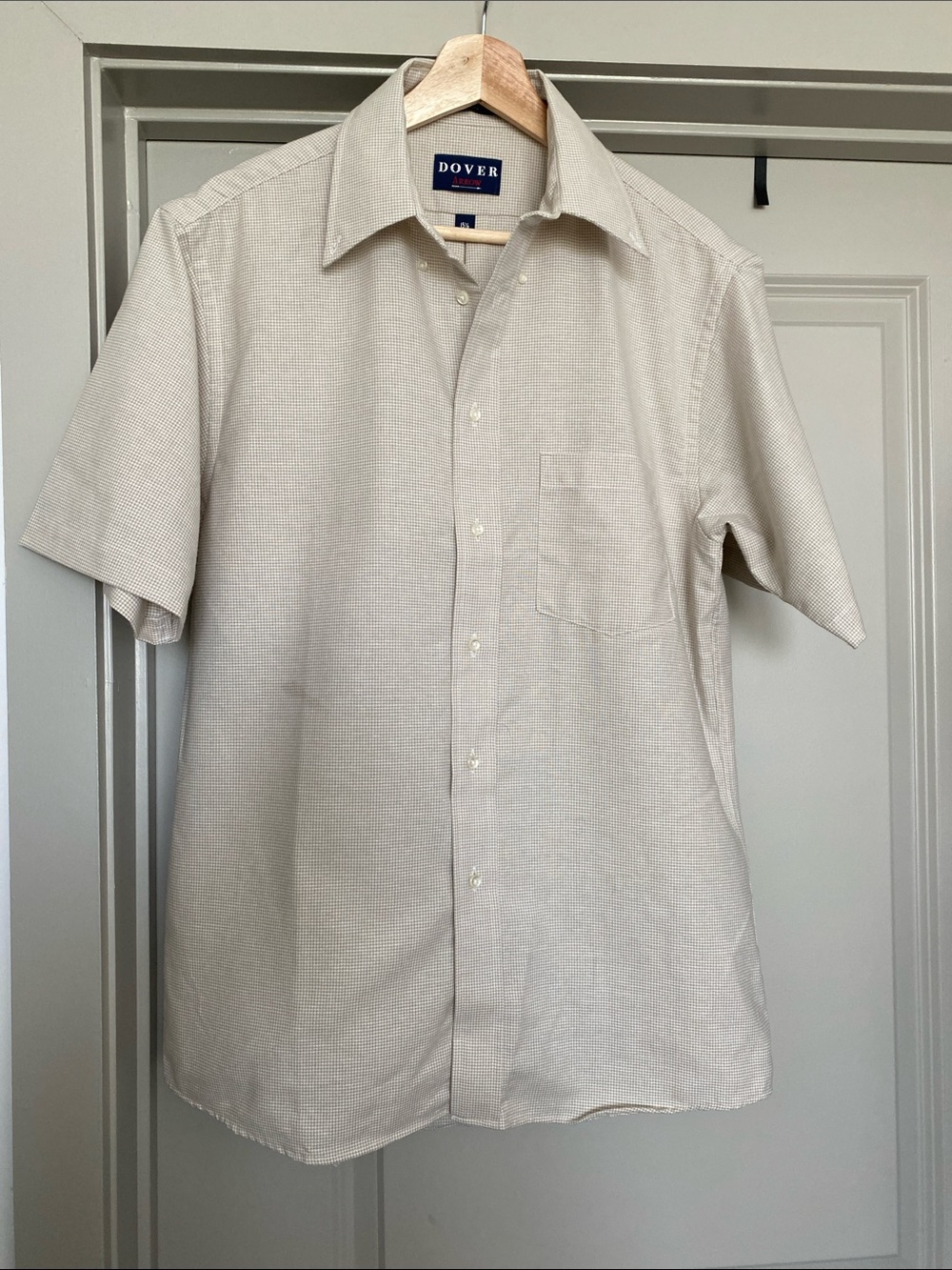 Short-Sleeve Casual Button-Down Shirt — Light Beige